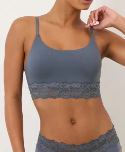 Women Pact Organic Lace Icon Set