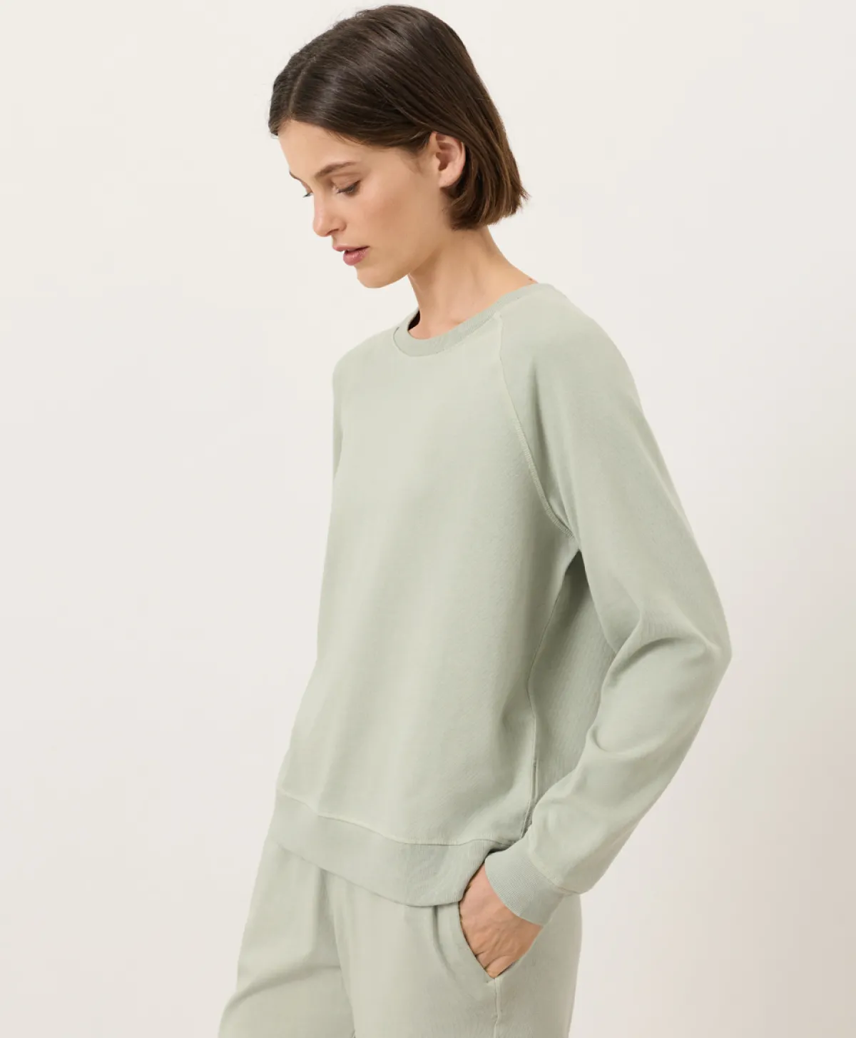 Women Pact Organic Weekends Relaxed Raglan Sweatshirt