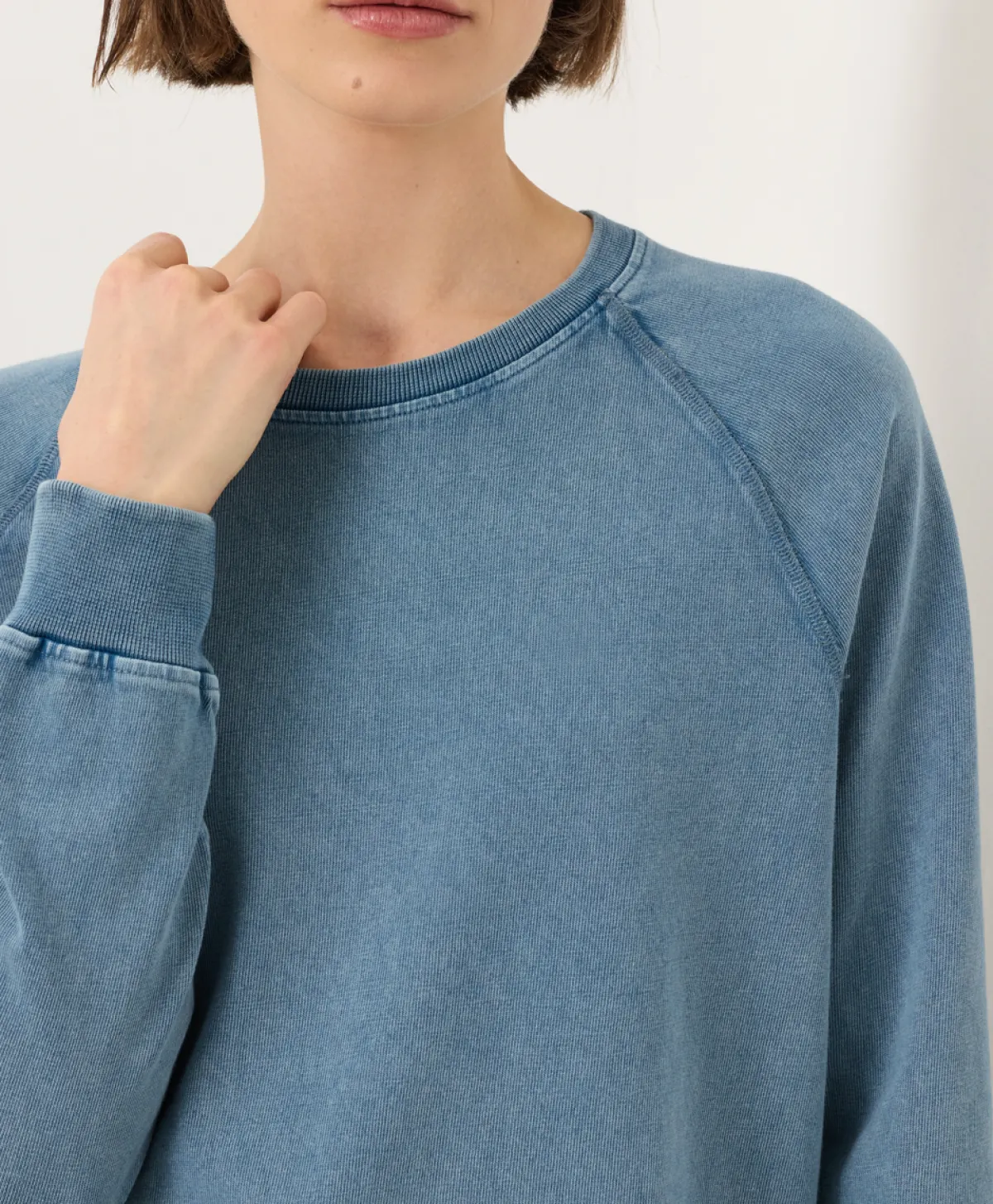 Women Pact Organic Weekends Relaxed Raglan Sweatshirt